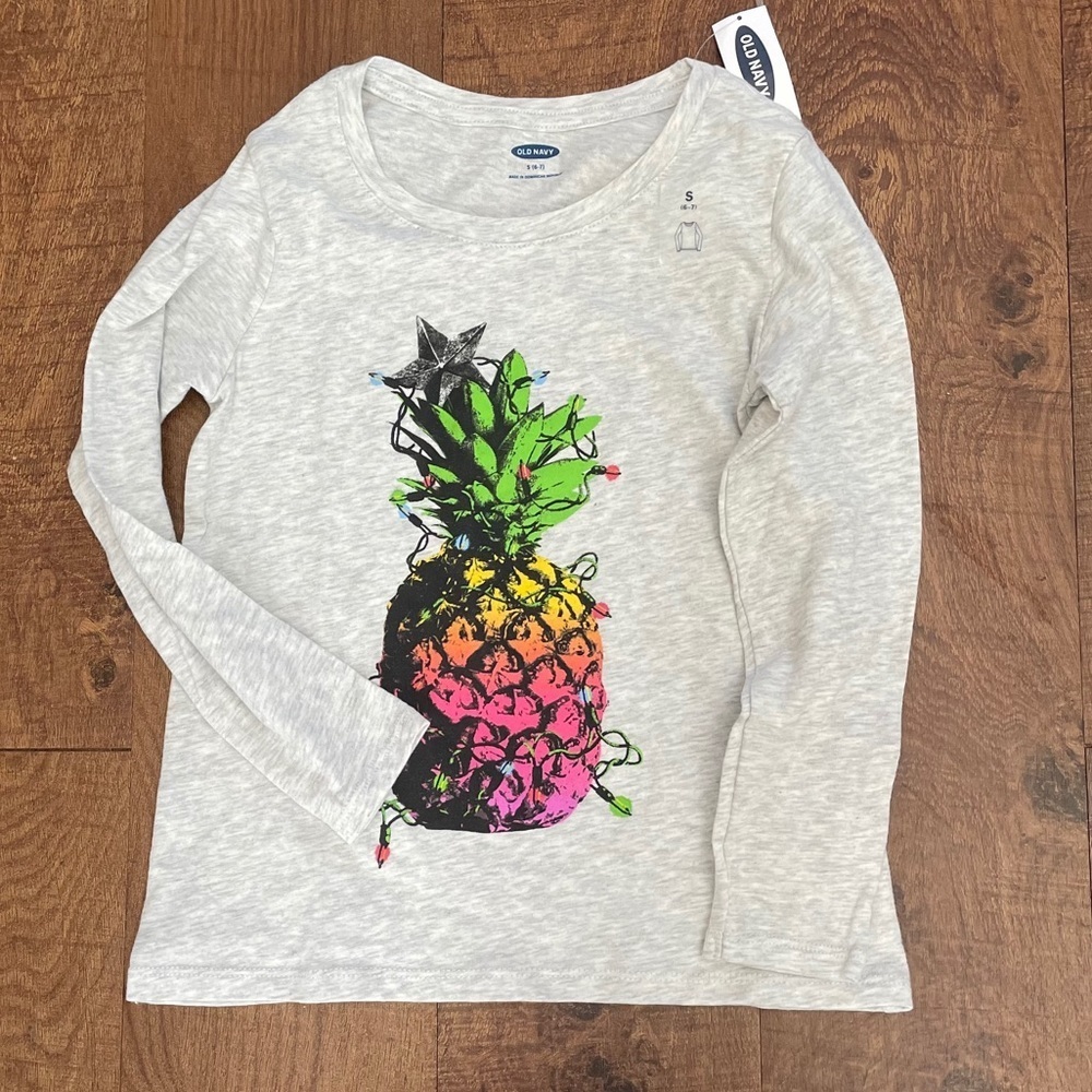 3 NWT old navy Christmas LS long sleeve T-shirts girls 6/7 bundle lot - Picture 4 of 5